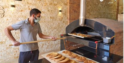 المخبز اللبناني