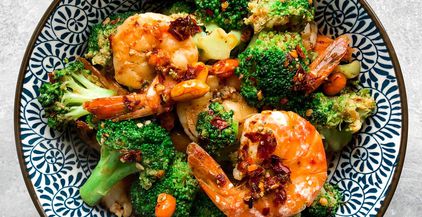 spicy-garlic-shrimp-and-broccoli-stir-fry-2021-09-13-17-57-07-utc