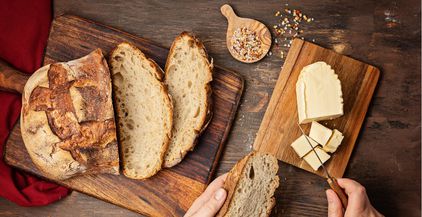 fresh-organic-artisan-bread-healthy-eating-buy-l-2021-08-30-13-15-52-utc