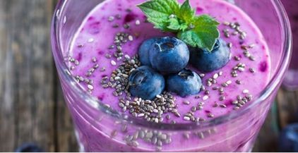 berry-smoothie-with-chia-seeds