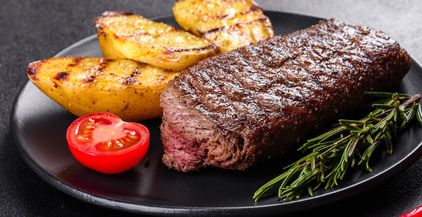 juicy-steak-with-flavored-butter-2021-10-21-02-46-17-utc