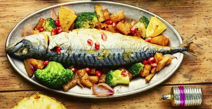 طبق سمك ماكريل مع الخضروات