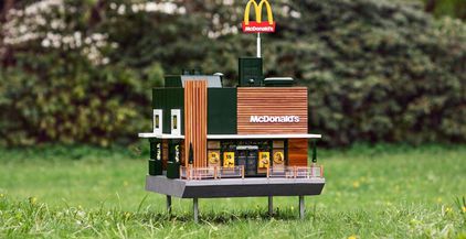 صورة أصغر فرع أصغر مطعم ماكدونالدز في العالم
