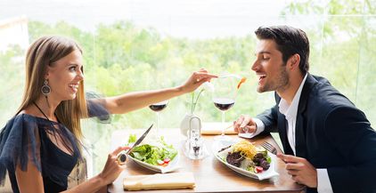 couple-eating-in-restaurant-2021-08-26-18-19-32-utc