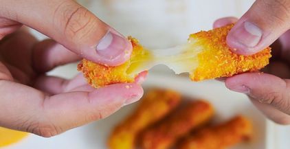 how-to-make-fried-mozzarella-fingers