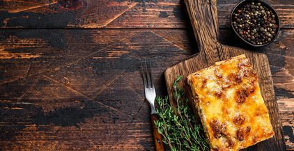 italian-lasagna-with-bolognese-sauce-and-mince-bee-2021-12-09-03-21-07-utc