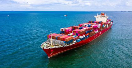 container-ship-global-business-freight-import-expo-2022-07-05-03-11-53-utc