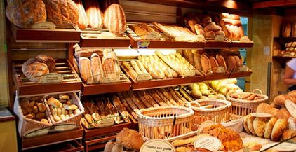 Bread in a boulangeries (good picture( by   Mathieu Thouvenin